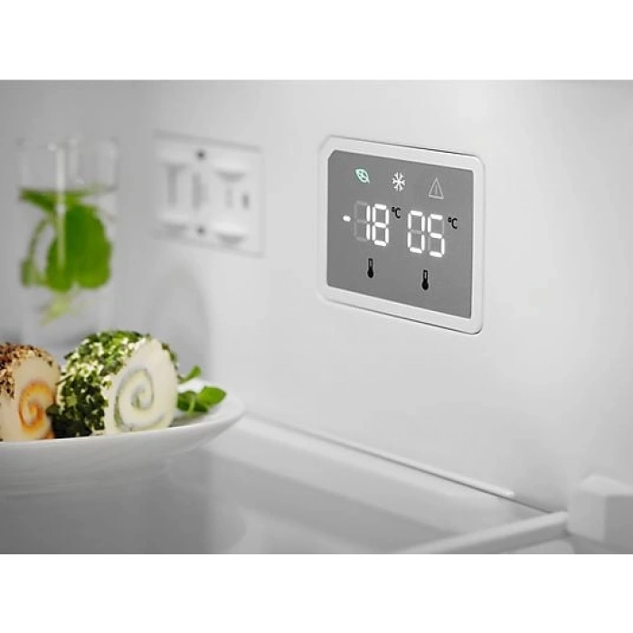 ELECTROLUX LNT5ME32U1 324L Alttan Donduruculu Buzdolabı Inox
