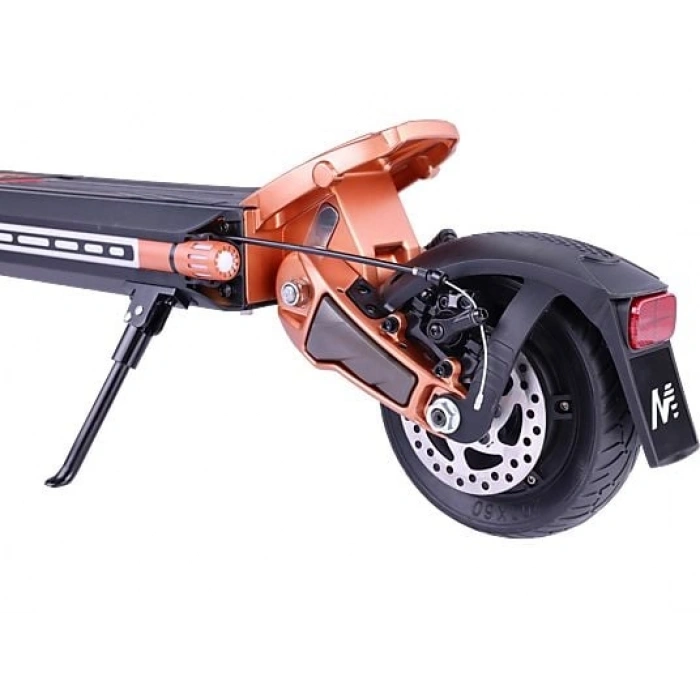 MUKUTA 8 Plus 1200 W 70 Km Menzil Elektrikli Scooter Siyah Bakır