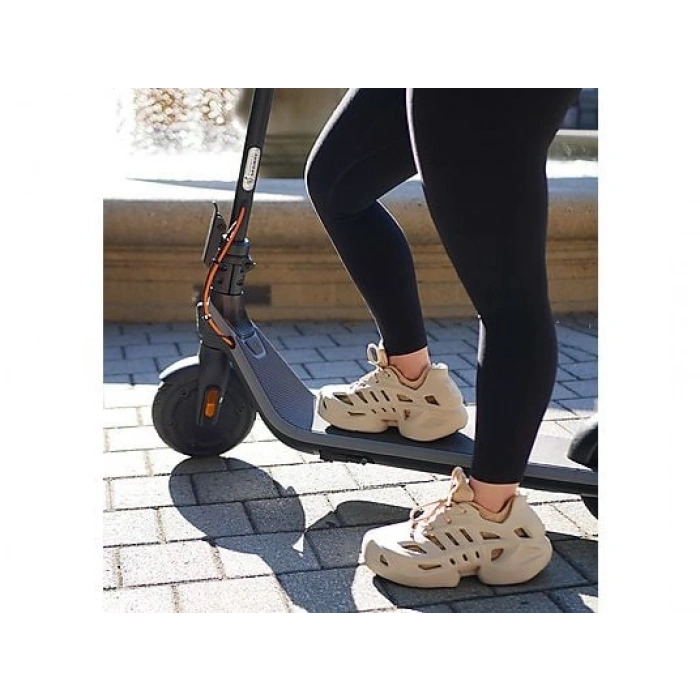 SEGWAY Ninebot E2 Plus Elektrikli Scooter Siyah