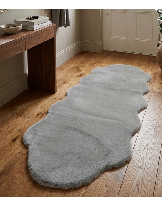 Carpet Dekor İthal Peluş Yumuşak Dekoratif Halı Simetrik Desen Gri