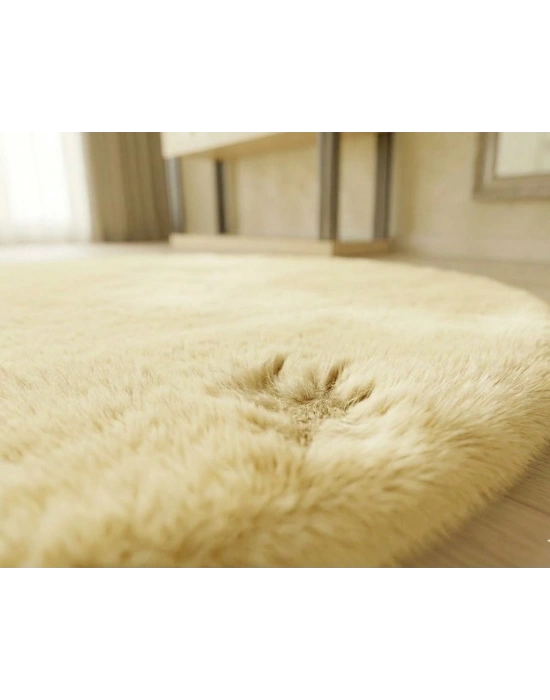 Carpet Dekor İthal Peluş Yumuşak Dekoratif Halı Krem Rengi