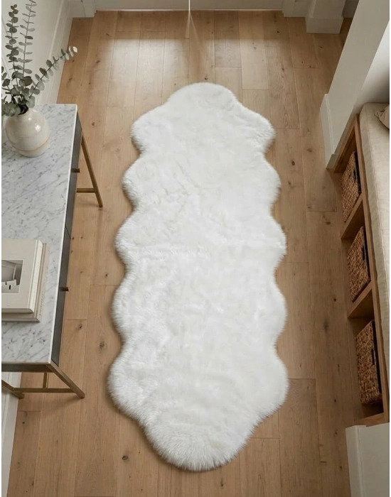 Carpet Dekor İthal Peluş Yumuşak Dekoratif Halı Simetrik Desen Beyaz