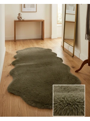 Carpet Dekor İthal Peluş Yumuşak Dekoratif Halı Simetrik Desen Kahverengi