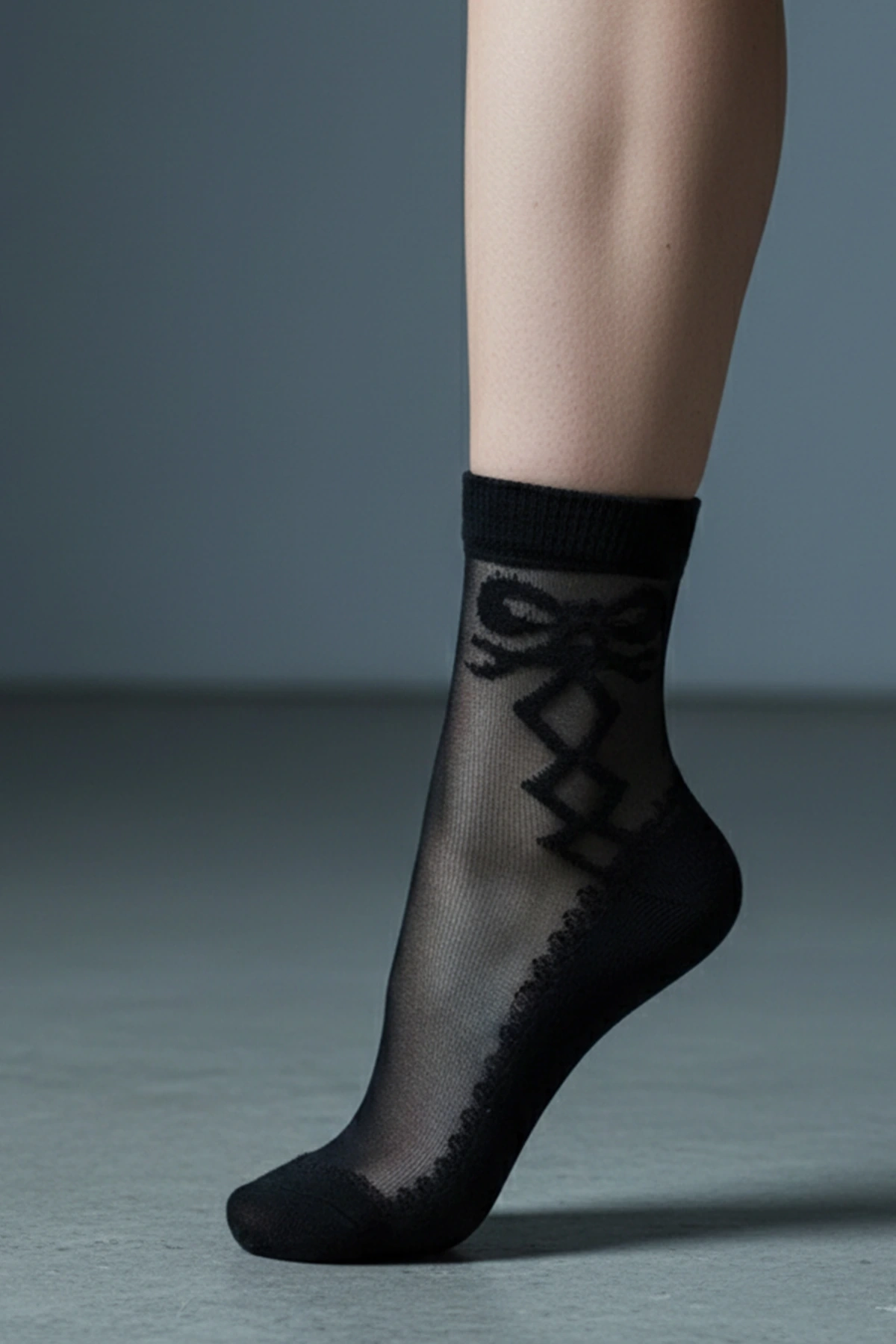 2 Çift Fiyonk İşlemeli Bilek Boy Tül Çorap