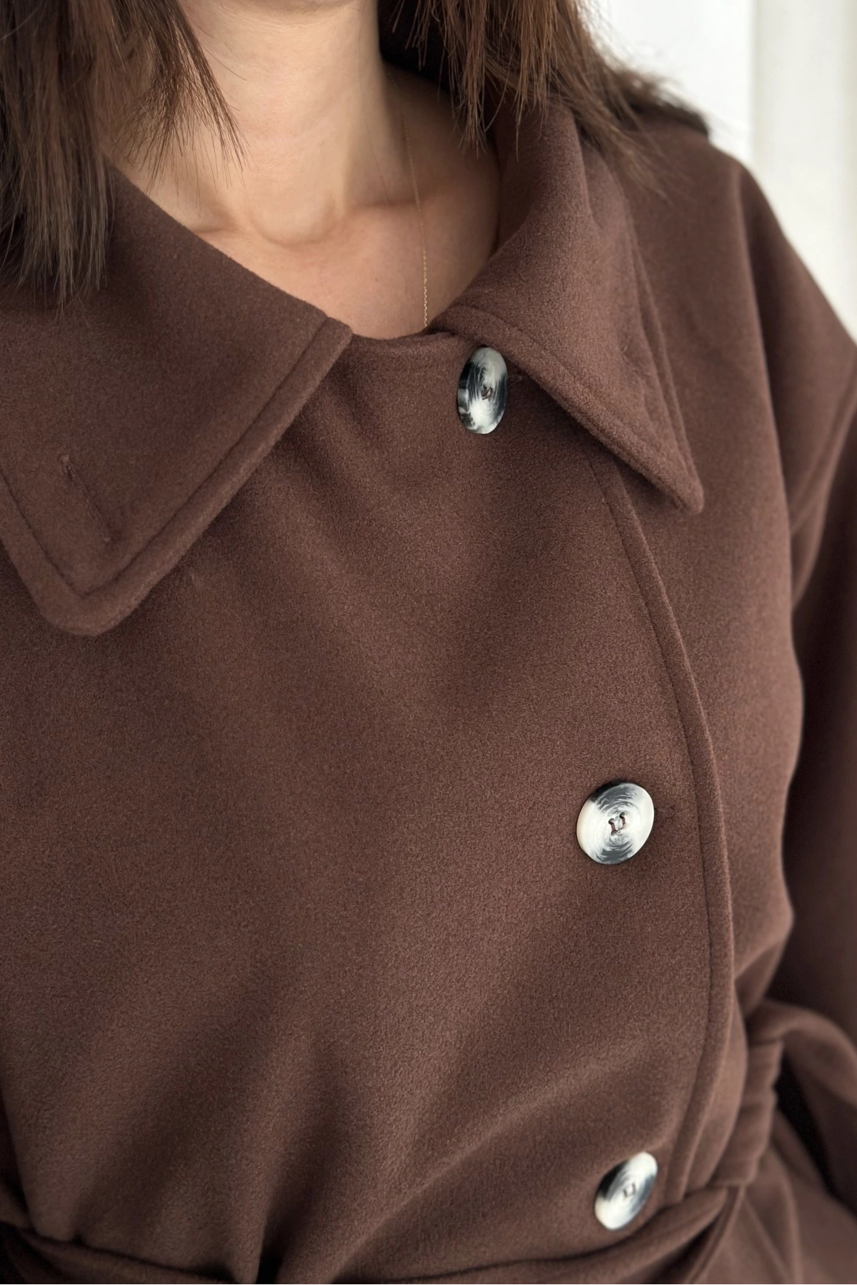 Belden Bağlamalı Düğmeli Kısa Kaşe Kaban