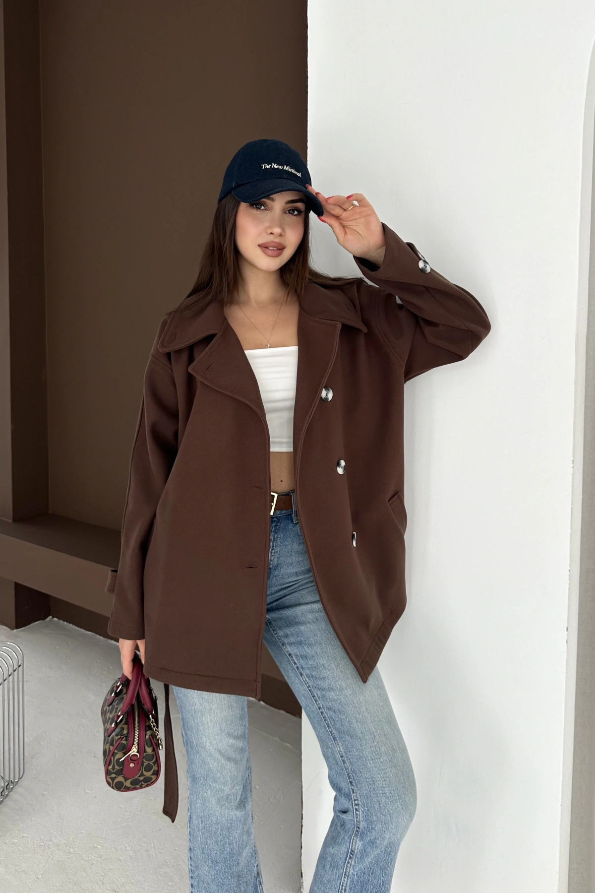 Belden Bağlamalı Düğmeli Kısa Kaşe Kaban