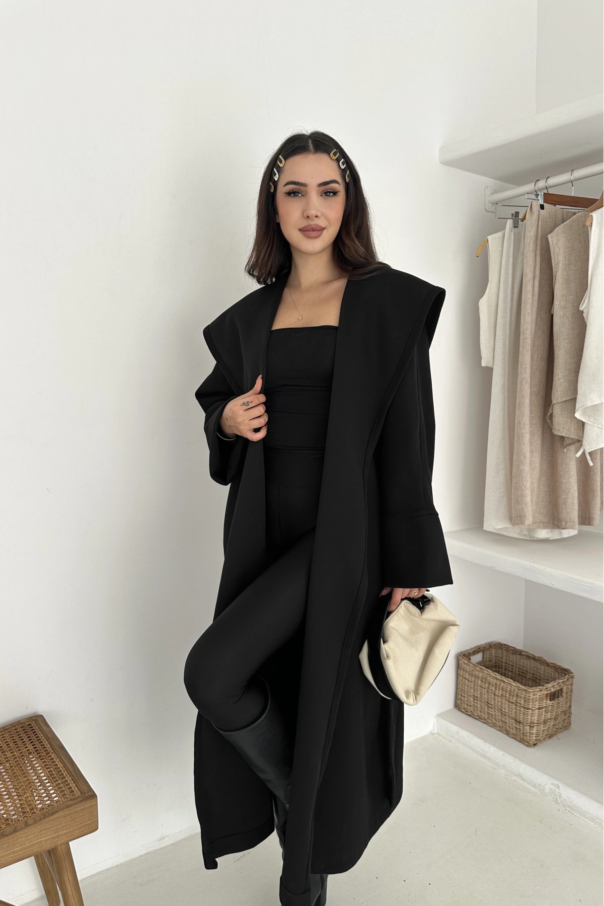 Belden Bağlamalı Uzun Kapşonlu kaşe Kaban