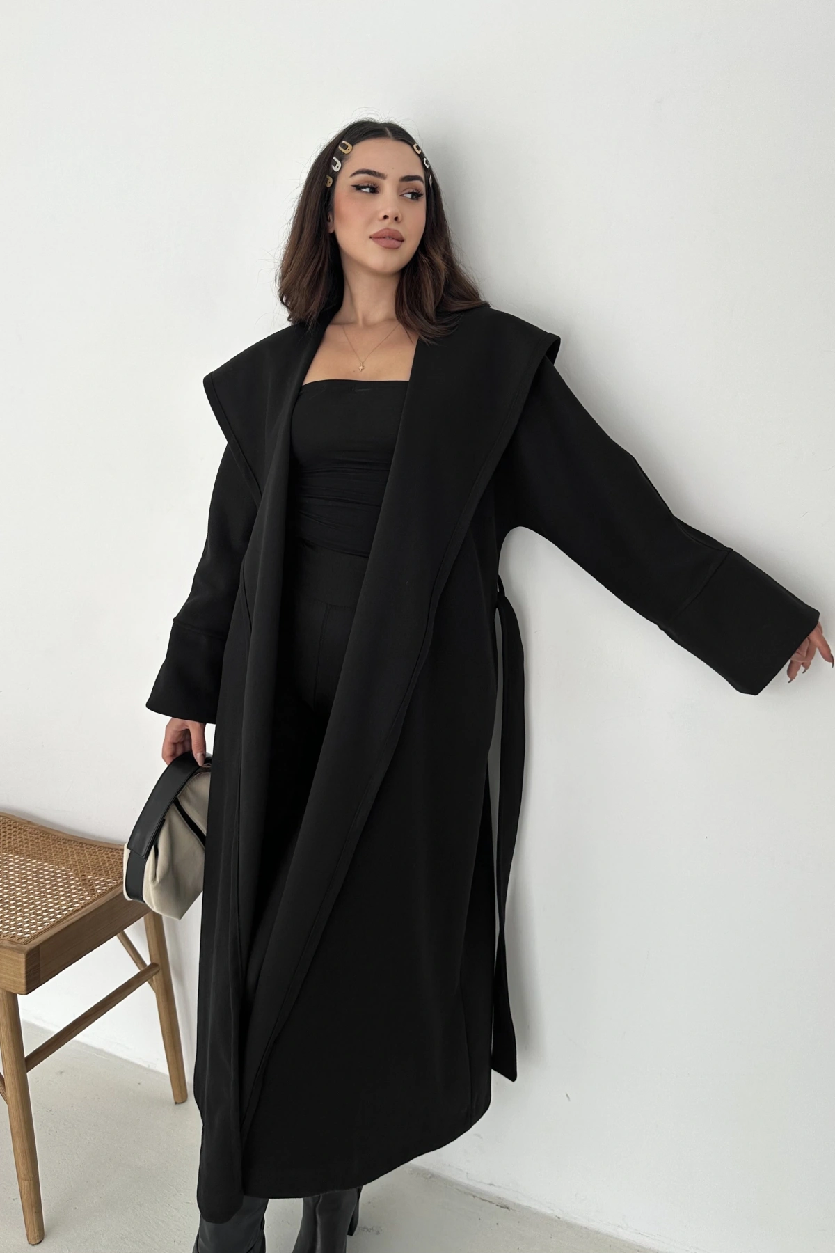 Belden Bağlamalı Uzun Kapşonlu kaşe Kaban