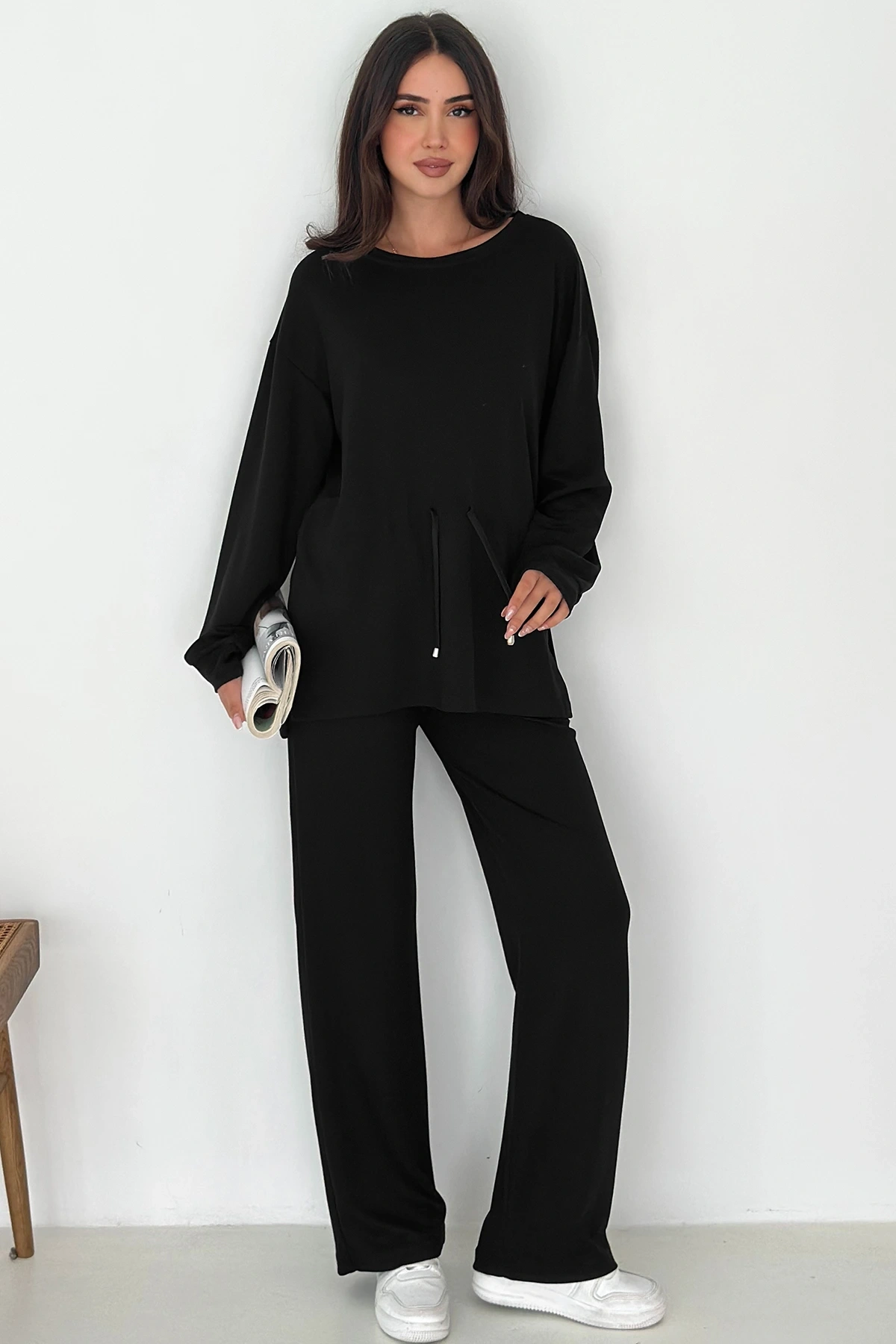 Beli Bağcıklı Yanı Yırtmaçlı Modal Takım