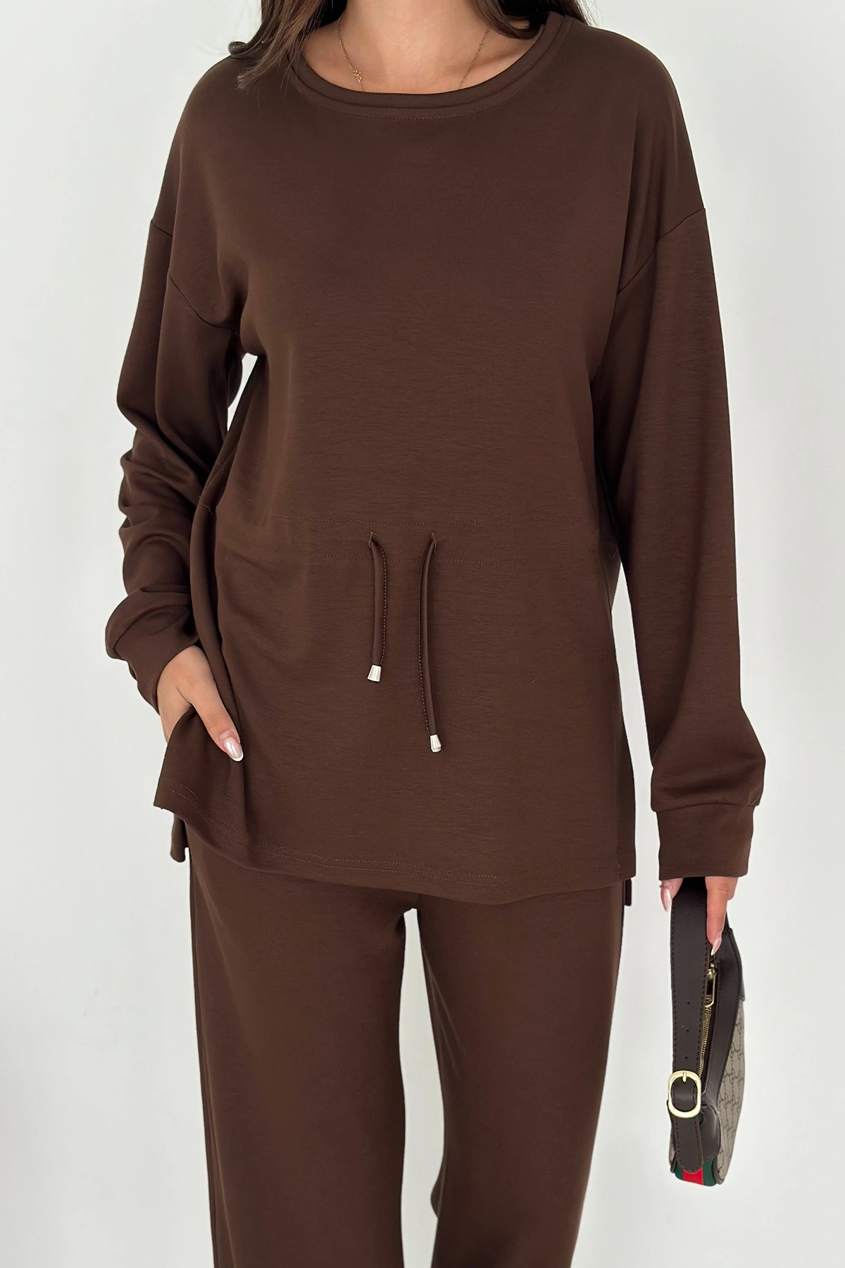 Beli Bağcıklı Yanı Yırtmaçlı Modal Takım