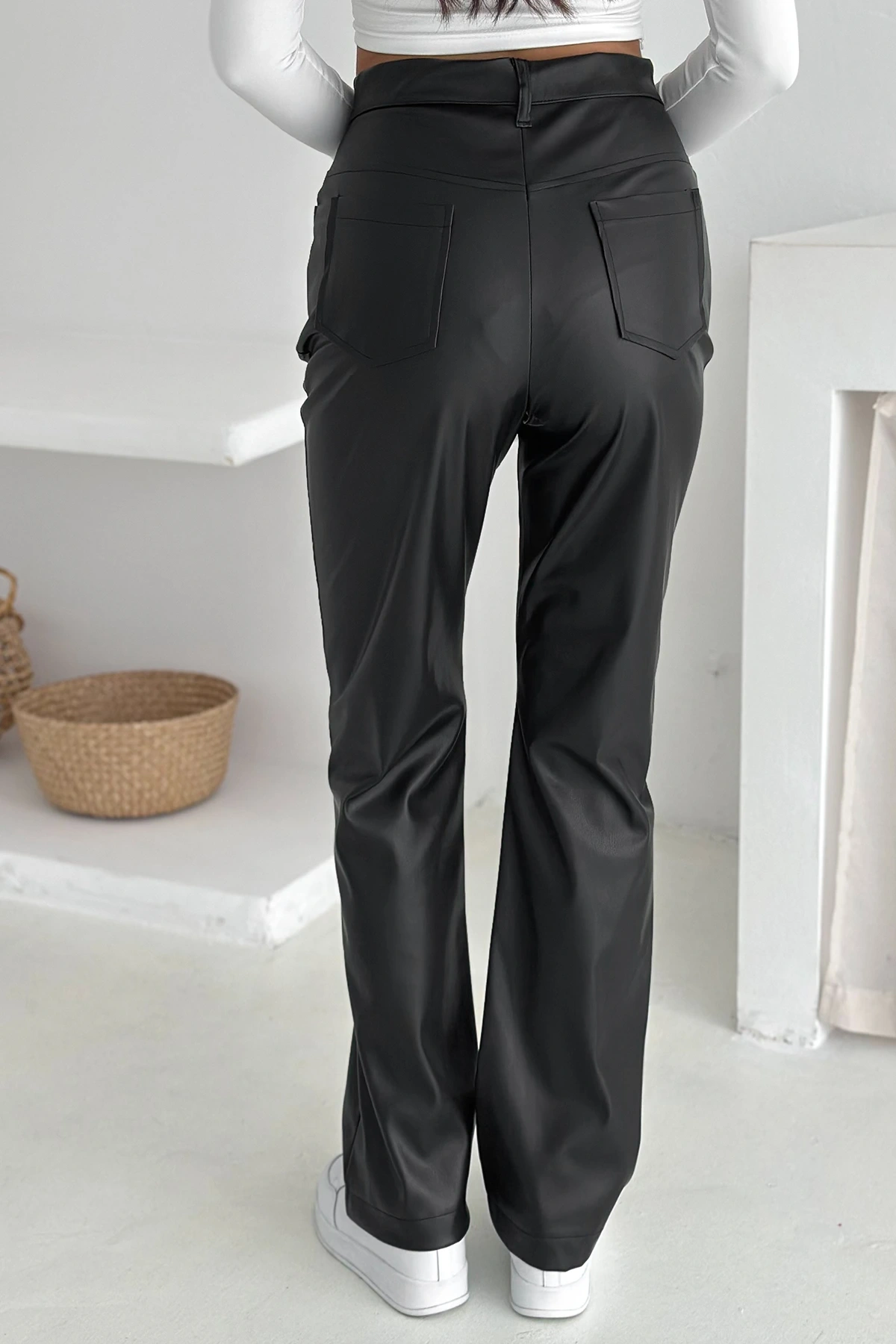 İçi Kadife Deri Pantolon