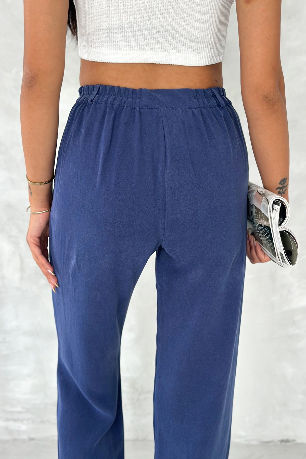 Kadın Eco-Touch Pantolon – Cepli, Lastikli Bel, Günlük Rahat Kesim Lacivert