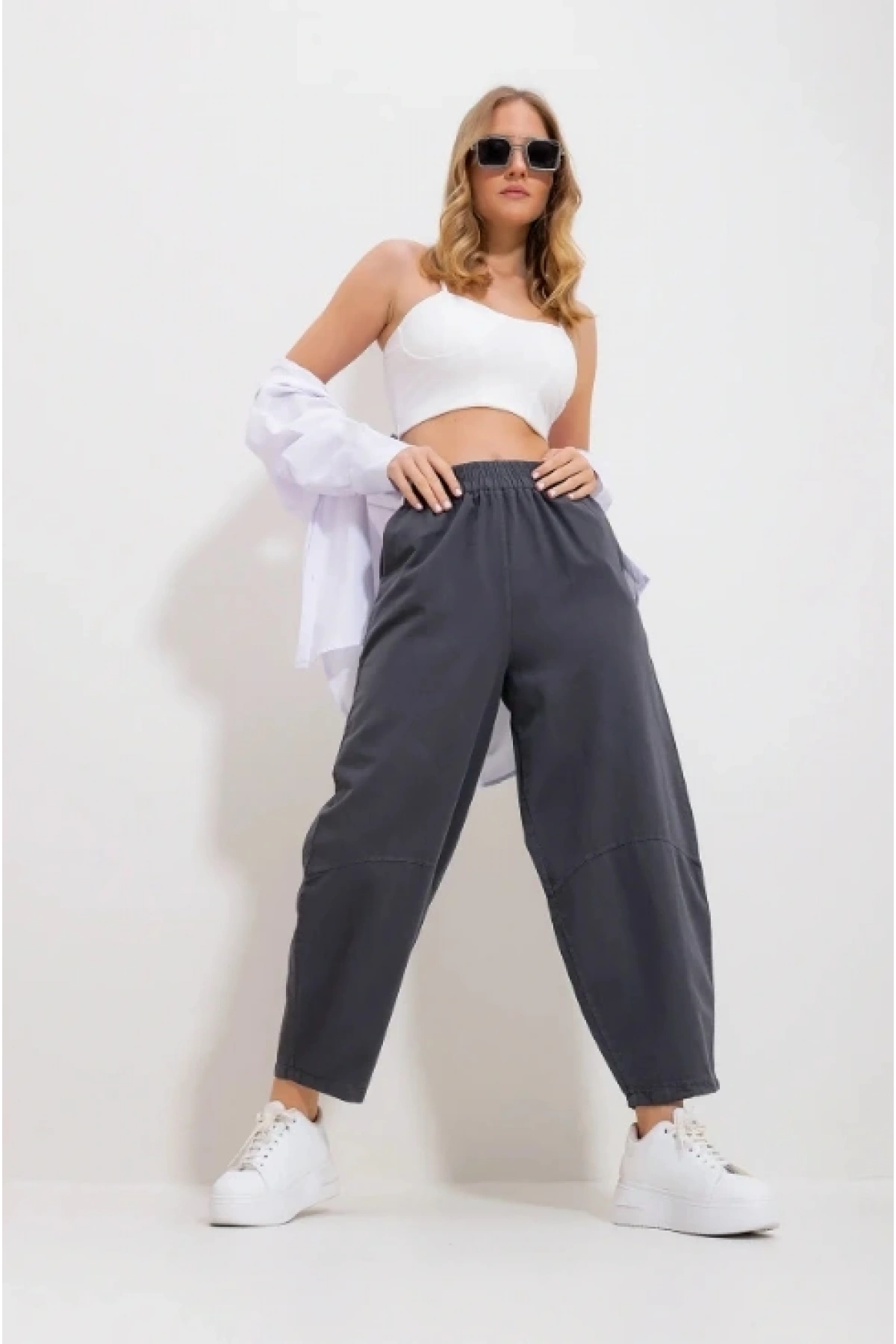 Kadın Füme Gabardin Şalvar Pantolon – Lastikli Bel, Cepli, Rahat Kesim