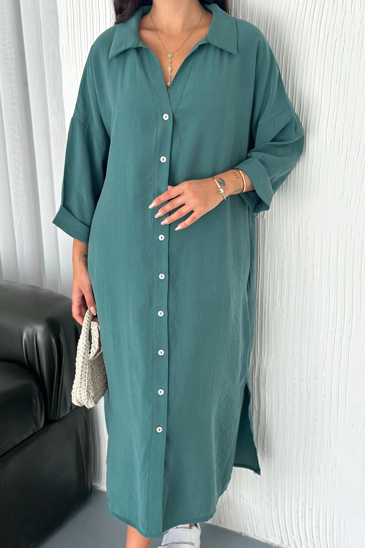 Kadın Oversize Modal Gömlek Elbise – Cepli, Düğmeli, Yazlık Rahat Model Çağla
