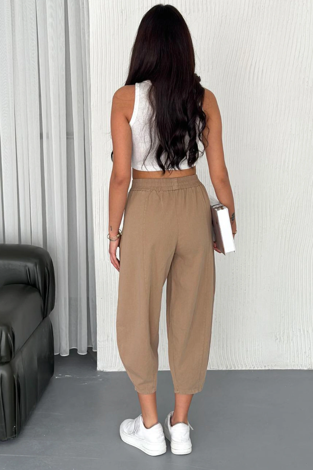 Kadın Pamuklu Bel Lastikli Dikiş Detaylı Camel Gabardin Kumaş Pantolon