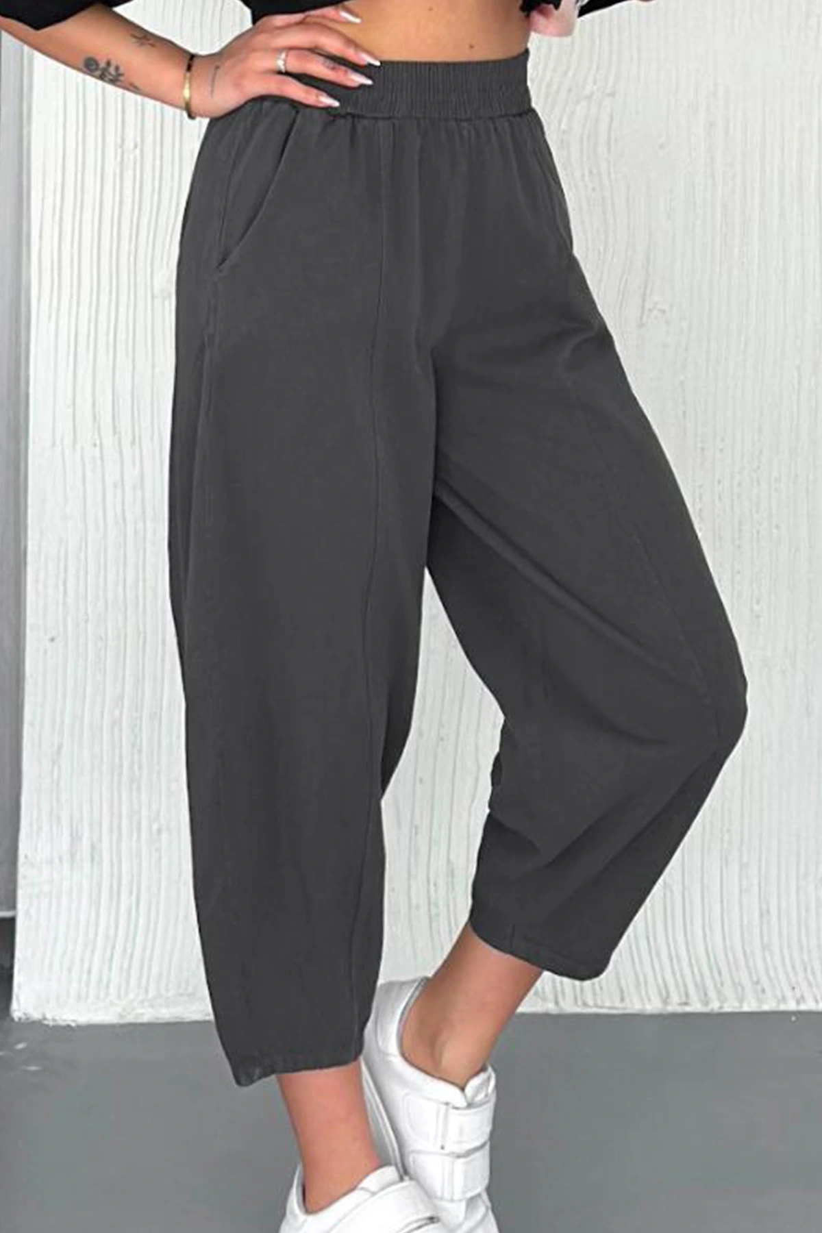 Kadın Pamuklu Bel Lastikli Dikiş Detaylı Füme Gabardin Kumaş Pantolon