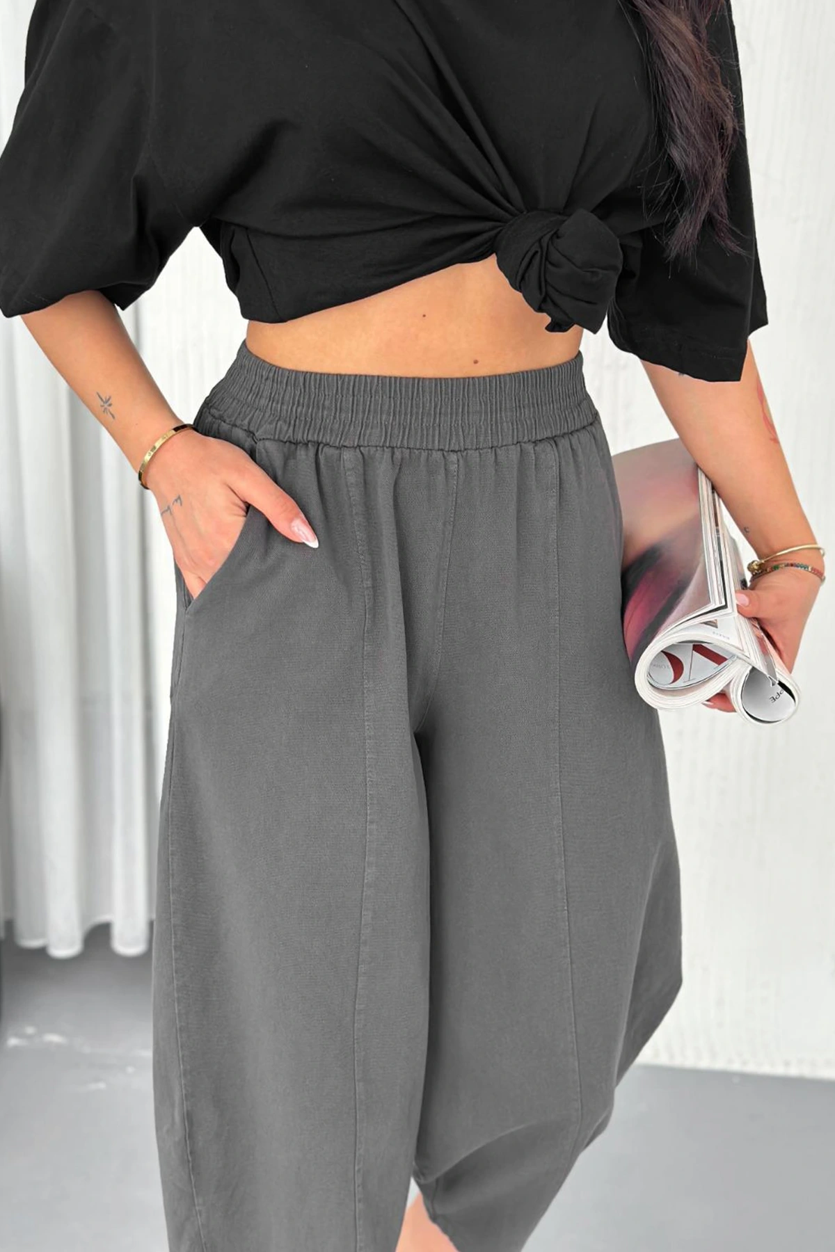 Kadın Pamuklu Bel Lastikli Dikiş Detaylı Füme Gabardin Kumaş Pantolon