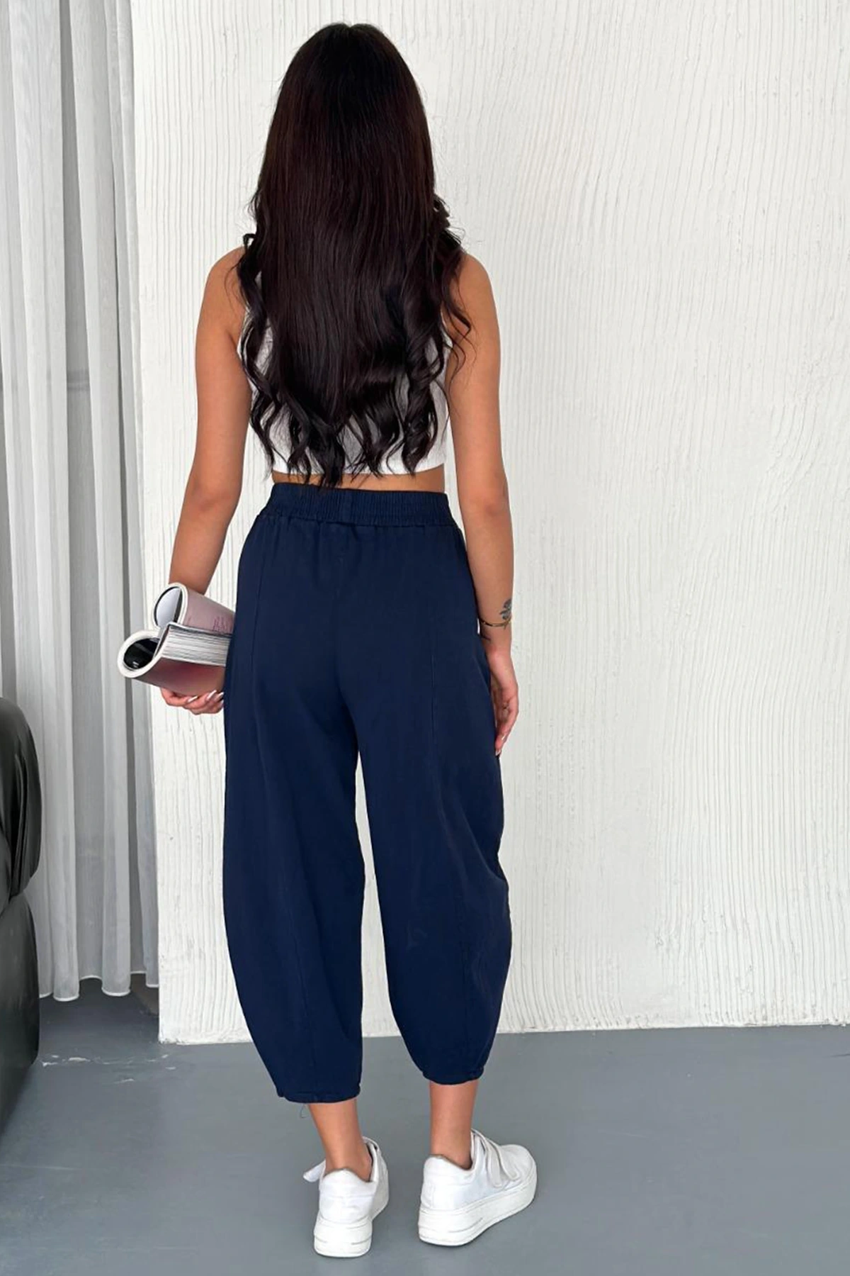 Kadın Pamuklu Bel Lastikli Dikiş Detaylı Lacivert Gabardin Kumaş Pantolon