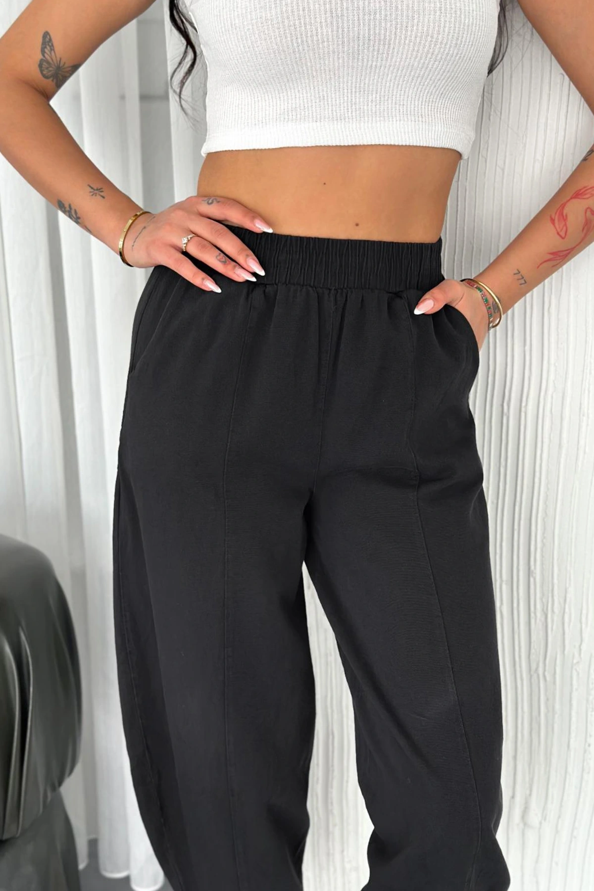 Kadın Pamuklu Bel Lastikli Dikiş Detaylı Siyah Gabardin Kumaş Pantolon