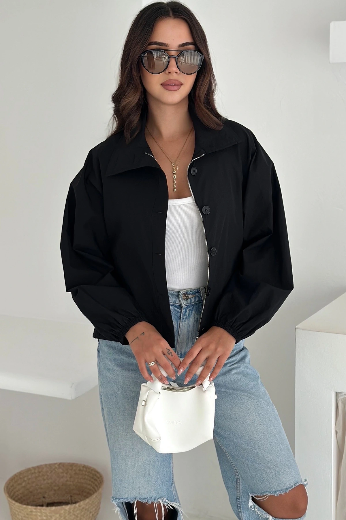 Stoperli Düğmeli Siyah Ceket