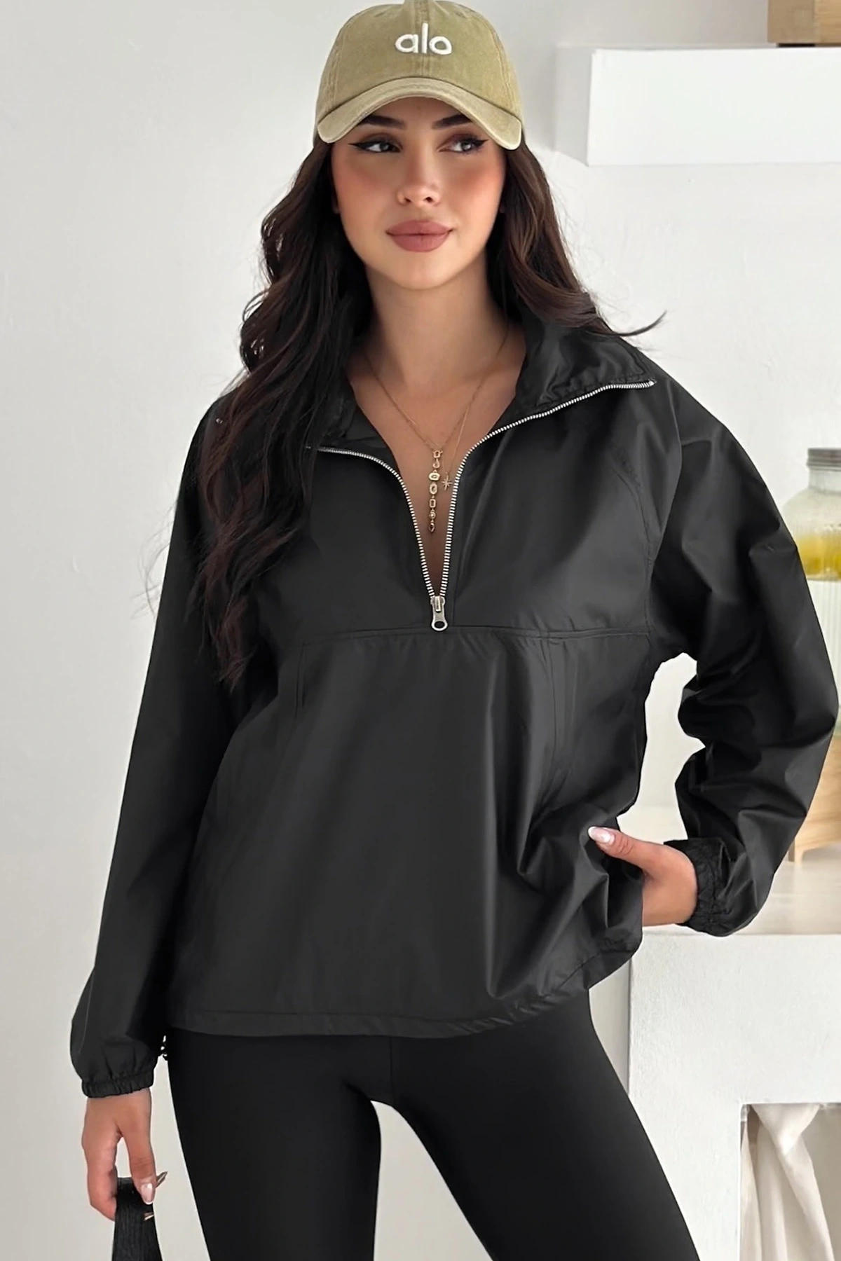 Yarım Fermuarlı Stoperli Siyah Yağmurluk