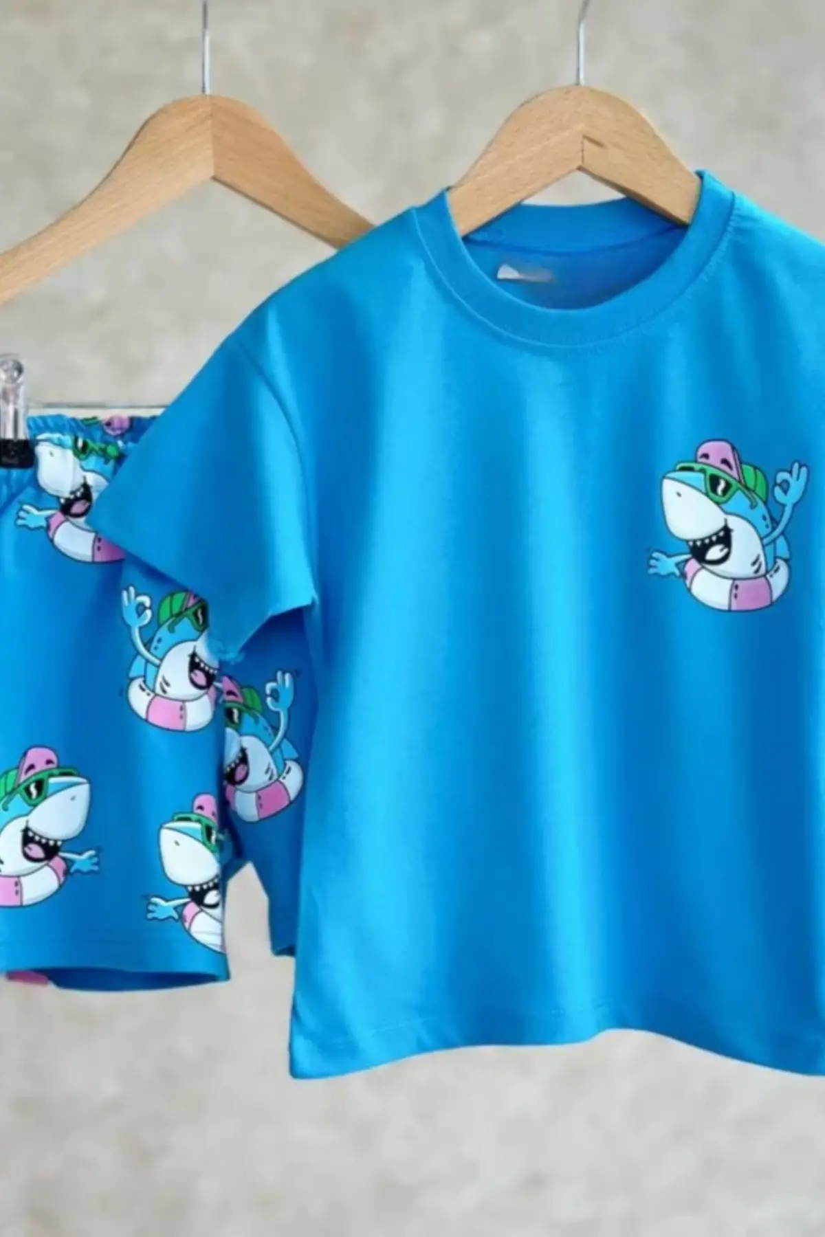 Erkek Çocuk Köpek Balığı Baskılı Yazlık Takım