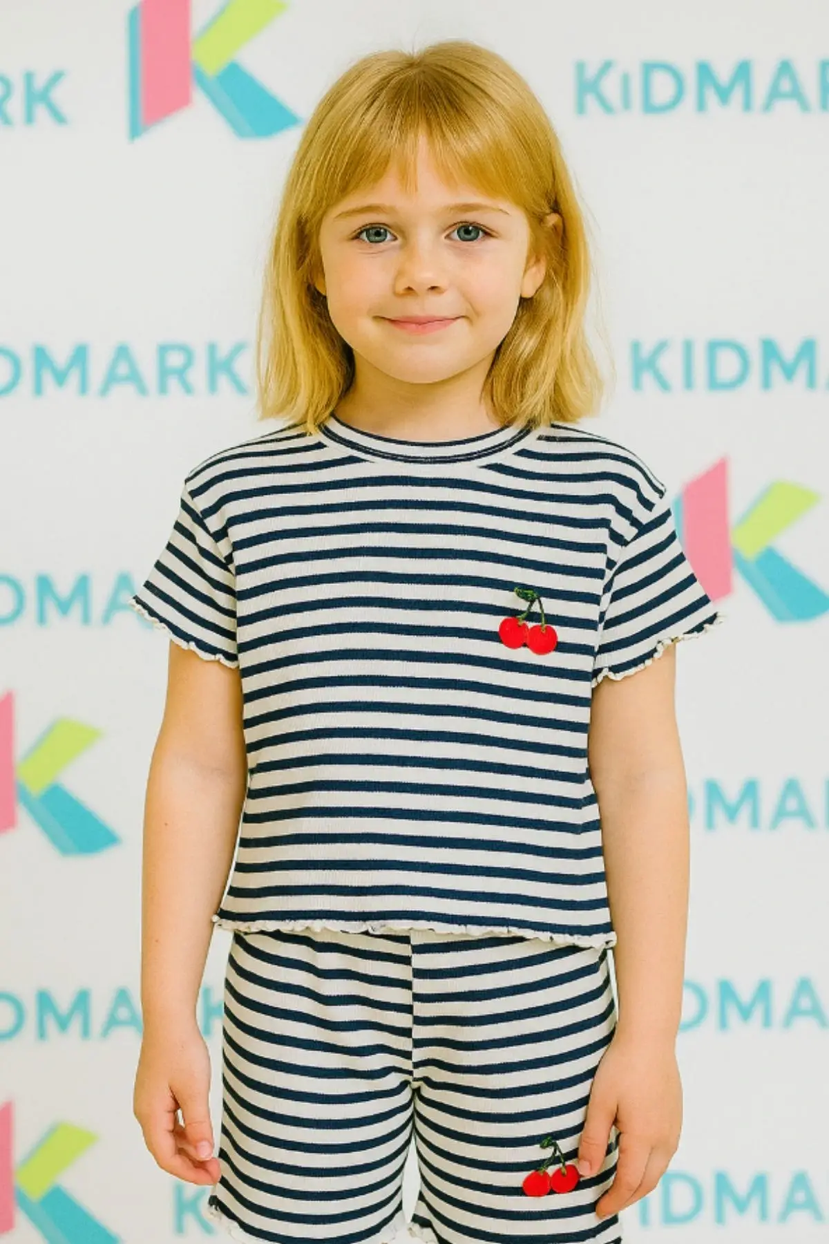 Kız Çocuk Fitilli Kumaş Çizgili Kiraz Nakışlı Takım