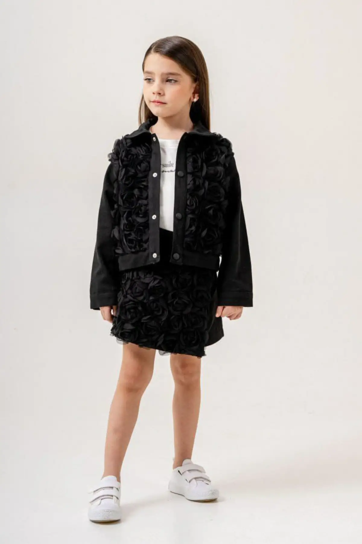 Kız Çocuk Gül Aplike Detaylı Kot Şort Etekli Siyah 3lü Takım