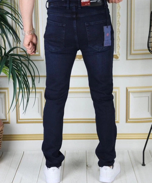 Erkek Koyu Mavi Renk Regular Fit Rahat Kesim Esnek Likralı Denim Jeans Şık Kot Pantolon