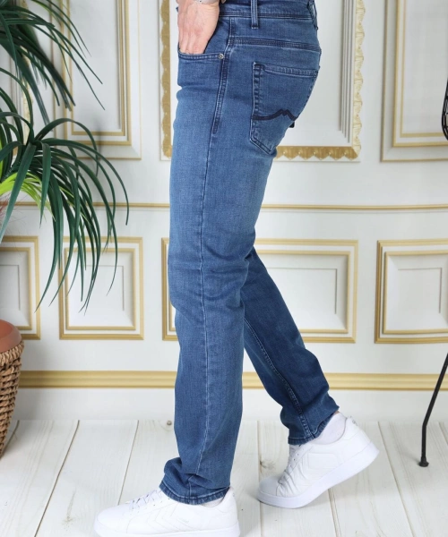 Erkek Açık Mavi Renk Regular Fit Rahat Kesim Esnek Likralı Denim Jeans Şık Kot Pantolon