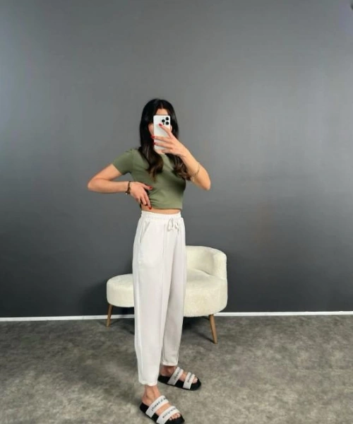 Kadın Beyaz Renk Beli Lastikli Modal Kumaş Çımalı Bilek Pantolon Yumuşak Dokulu Şık Bağcıklı Pantolon