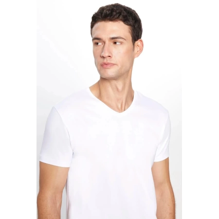 Erkek Beyaz Likralı Şık Pamuklu Yumuşak Dokulu Slim Fit Dar Kesim V Yaka Basic Tişört