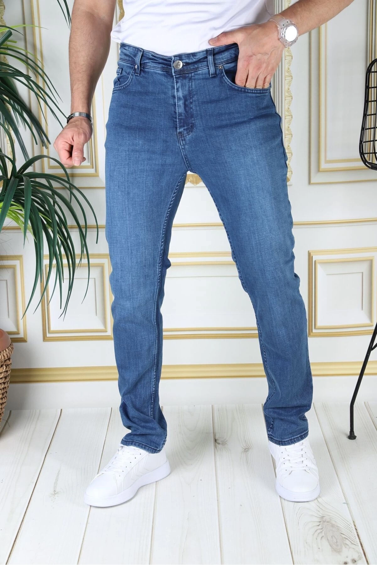 Erkek Açık Mavi Renk Regular Fit Rahat Kesim Esnek Likralı Denim Jeans Şık Kot Pantolon