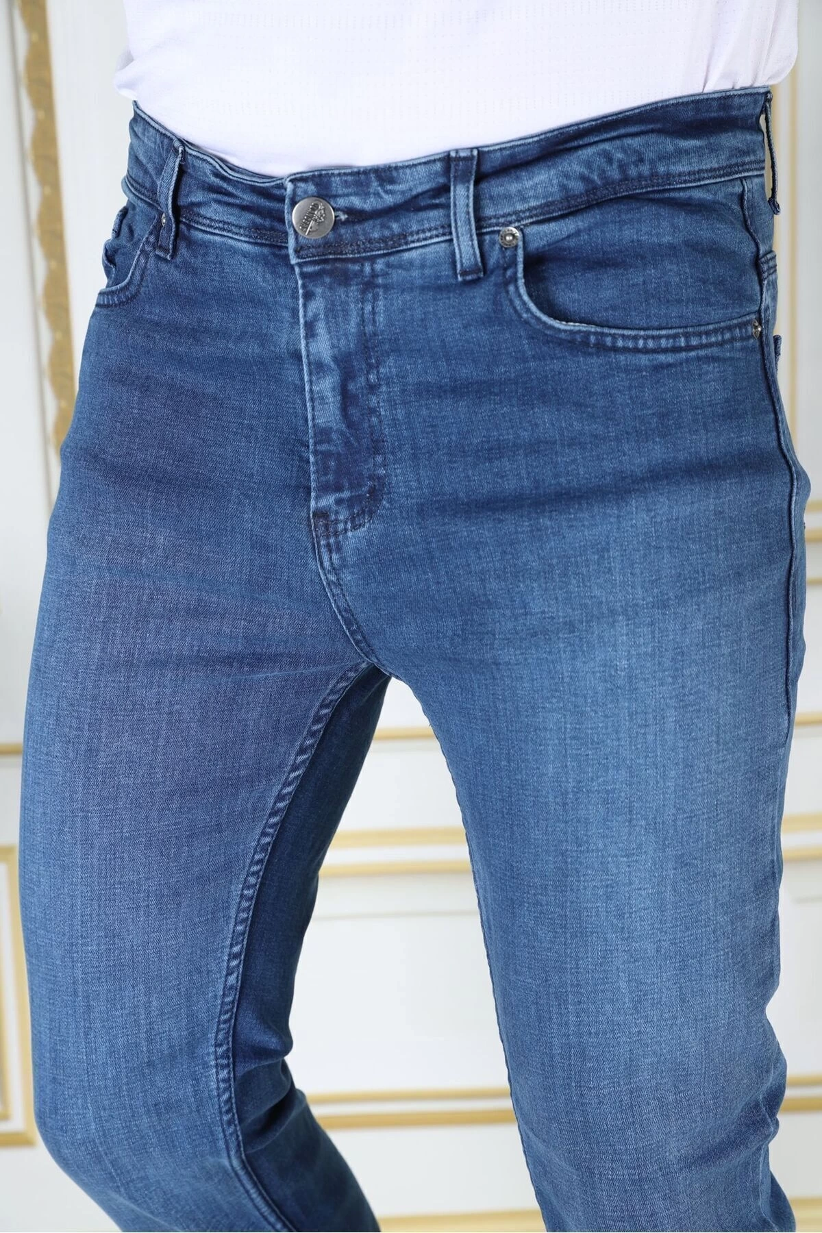 Erkek Açık Mavi Renk Regular Fit Rahat Kesim Esnek Likralı Denim Jeans Şık Kot Pantolon