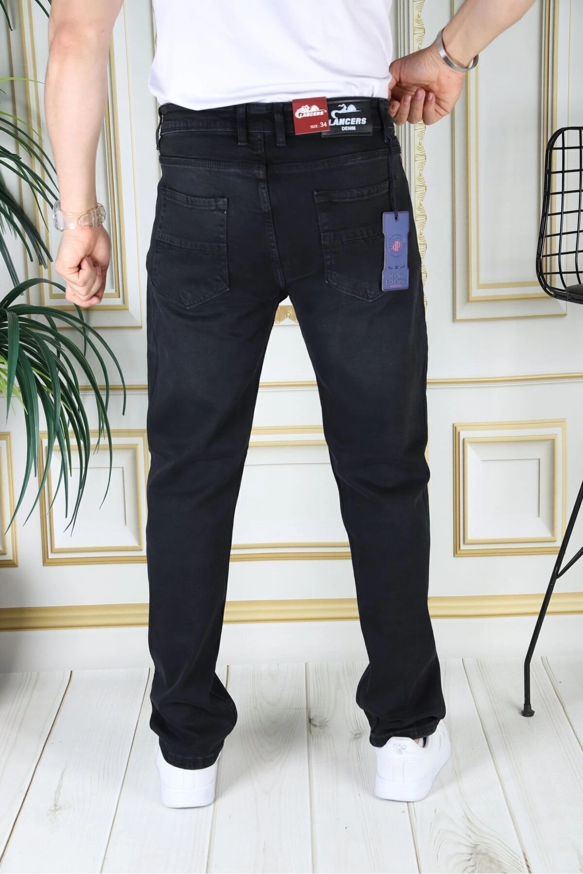 Erkek Siyah Renk Regular Fit Rahat Kesim Esnek Likralı Denim Jeans Şık Kot Pantolon