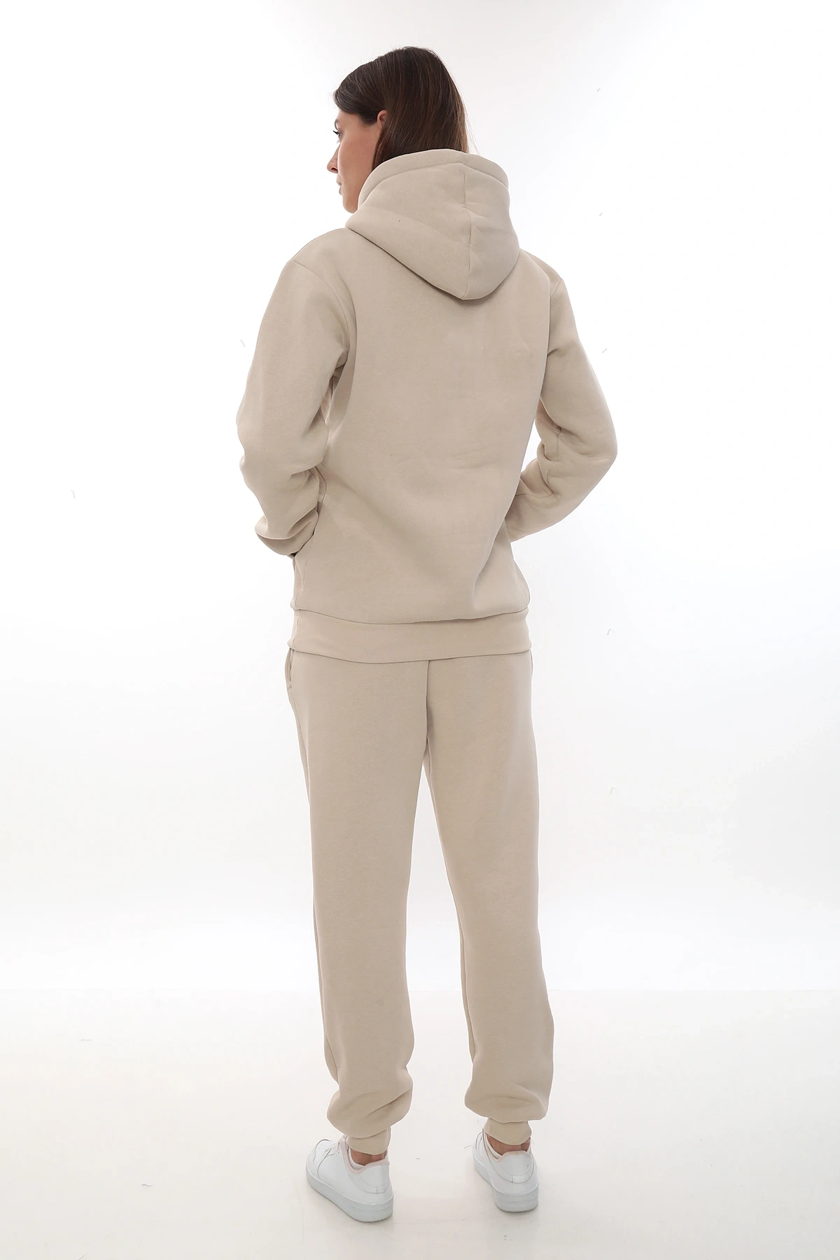 Bej Şık Polarlı Kadın Eşofman Takımı Paça Lastikli Cepli Kapüşonlu Nakış Detaylı Compact Takım