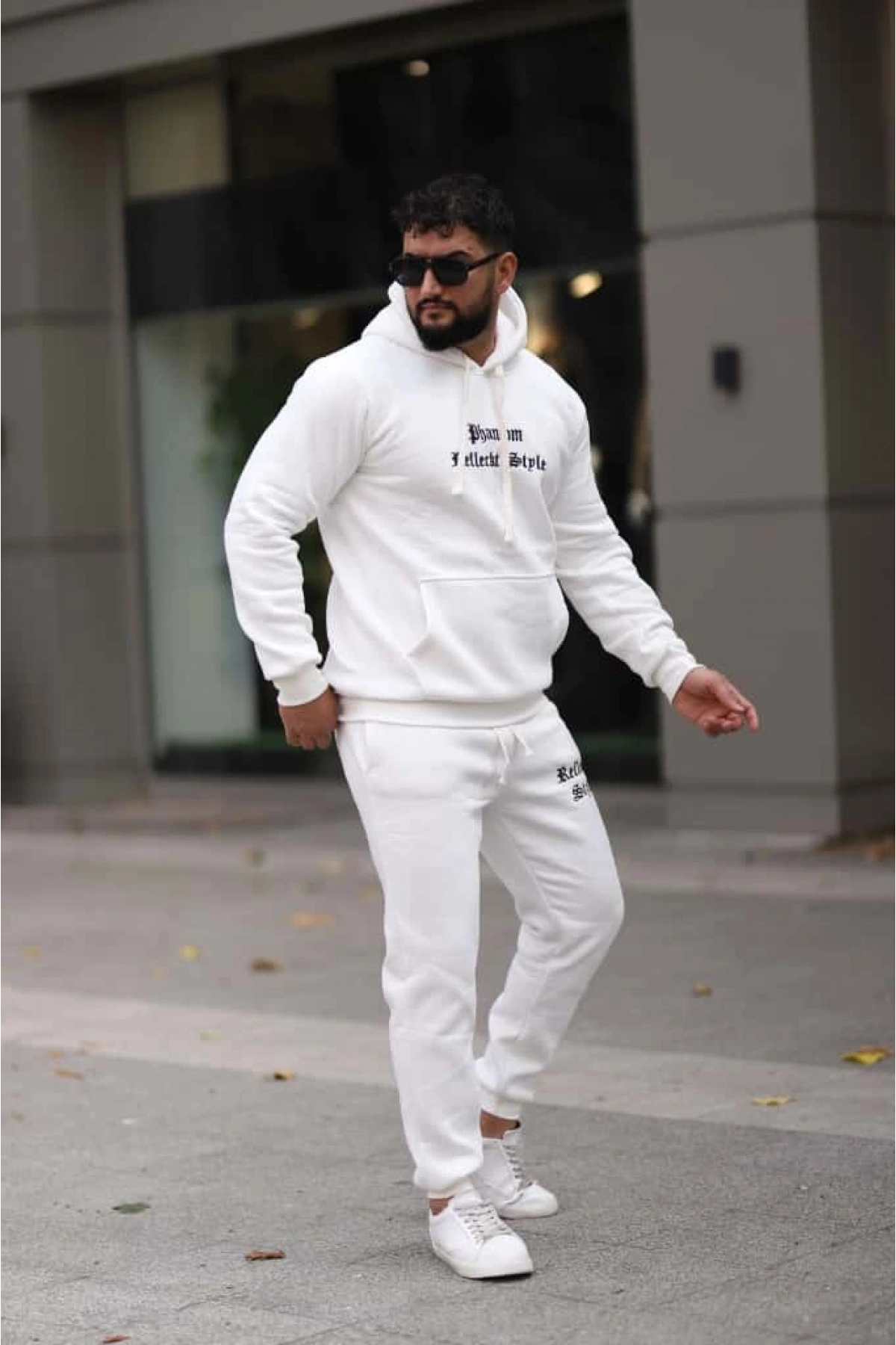Beyaz İçi Polarlı Şık Erkek Eşofman Takımı Paça Lastikli Cepli Kapüşonlu Nakış Detaylı Compact Takım