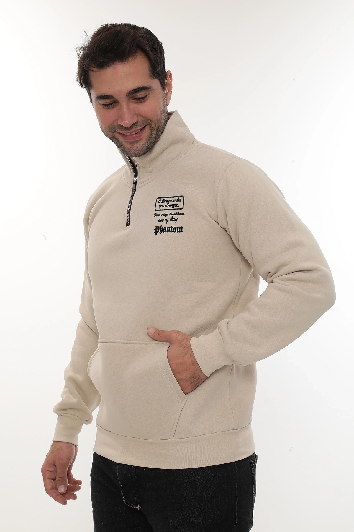 Erkek Bej Standart Fit Normal Kesim Içi Polarlı Yarım Fermuarlı Dik Bato Yaka Pamuklu Sweatshirt
