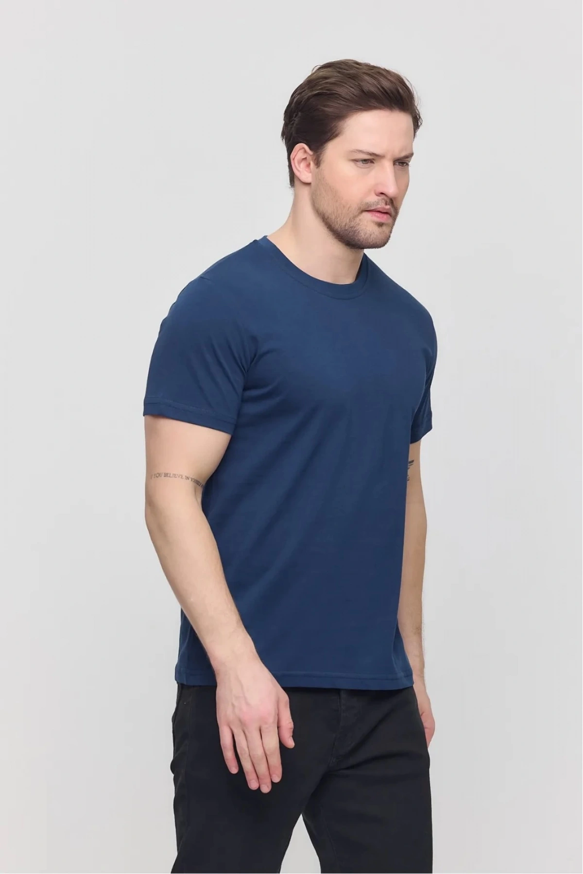 Erkek Lacivert Likralı Şık Pamuklu Slim Fit Dar Kesim Bisiklet Yaka Basic Tişört