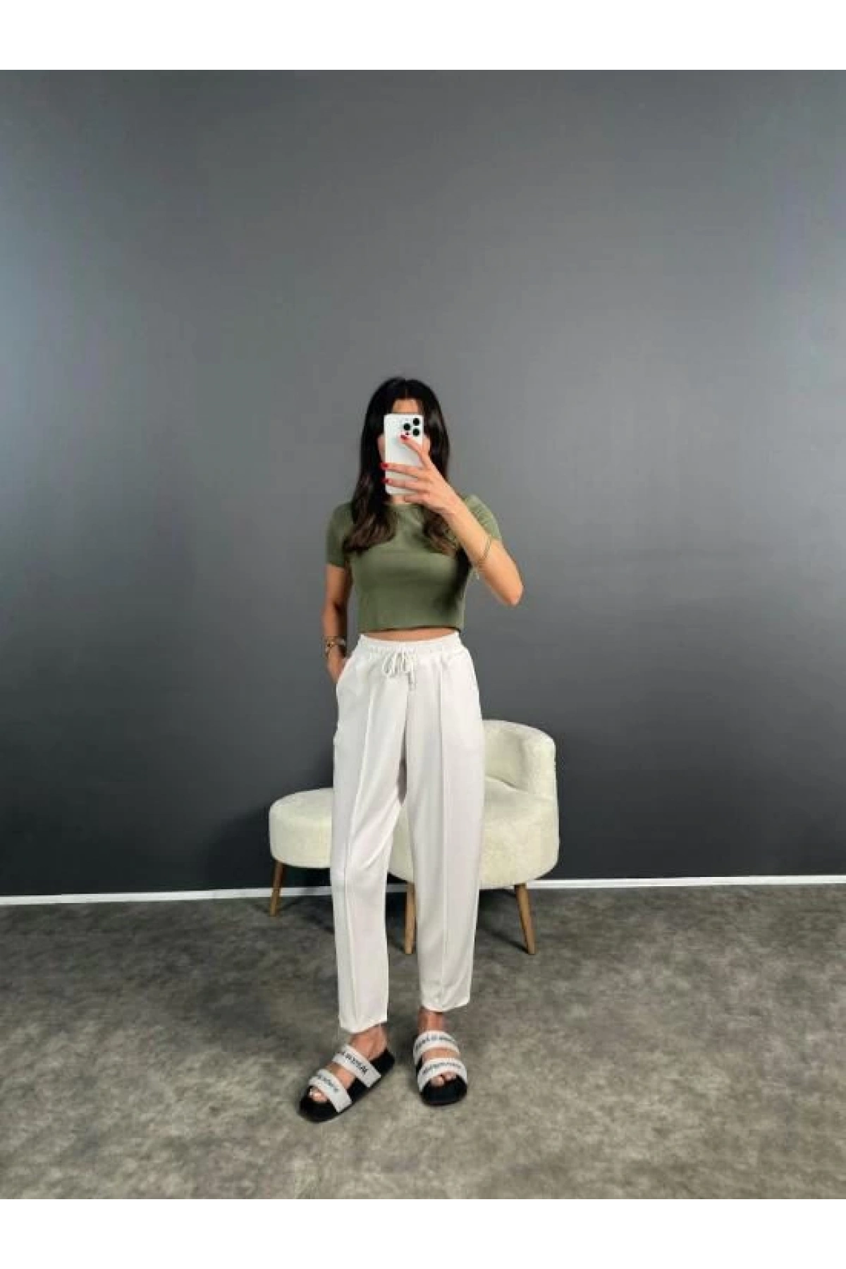 Kadın Beyaz Renk Beli Lastikli Modal Kumaş Çımalı Bilek Pantolon Yumuşak Dokulu Şık Bağcıklı Pantolon