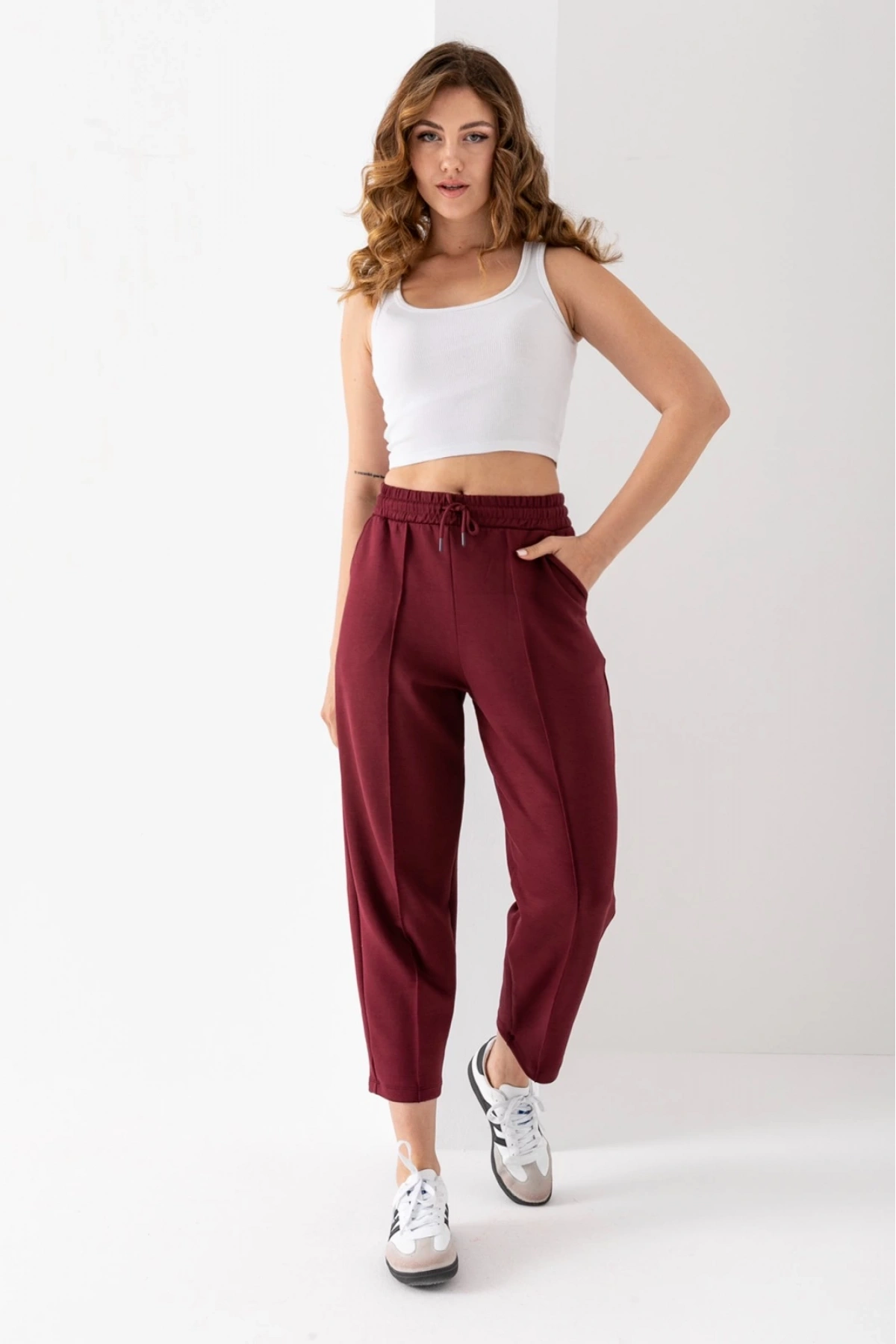 Kadın Bordo Renk Beli Lastikli Modal Kumaş Çımalı Bilek Pantolon Yumuşak Dokulu Şık Bağcıklı Pantolon