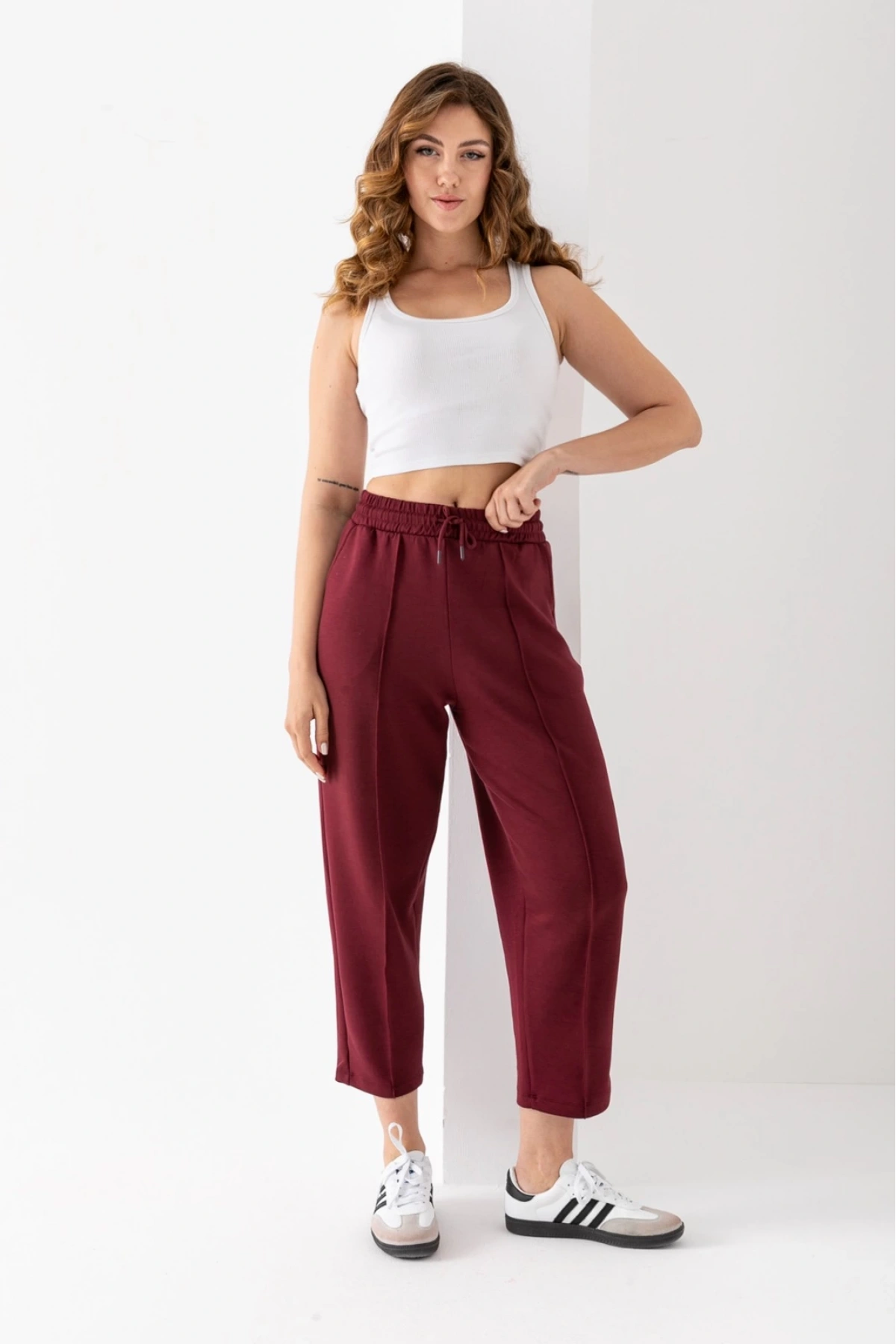 Kadın Bordo Renk Beli Lastikli Modal Kumaş Çımalı Bilek Pantolon Yumuşak Dokulu Şık Bağcıklı Pantolon