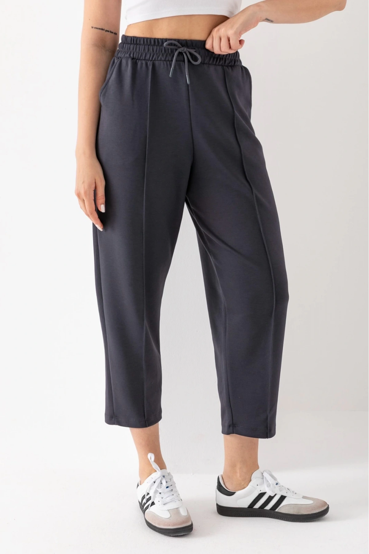 Kadın Füme Beli Lastikli Modal Kumaş Çımalı Bilek Pantolon Yumuşak Dokulu Şık Bağcıklı Pantolon