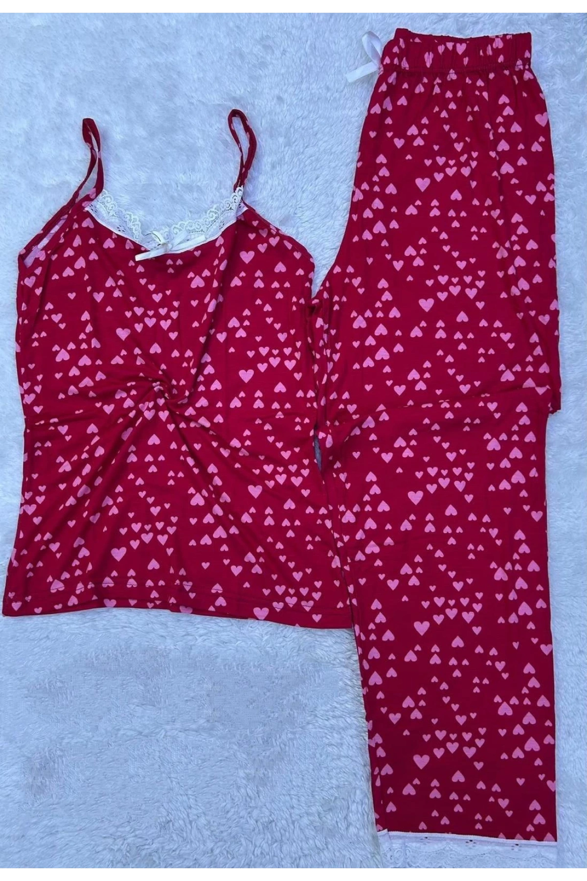 Kadın İp Askılı Dantel Detay Gecelik Yumuşak Dokulu Pijama Takımı