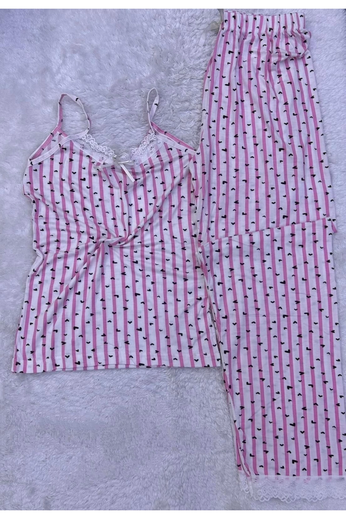 Kadın İp Askılı Dantel Detay Gecelik Yumuşak Dokulu Pijama Takımı