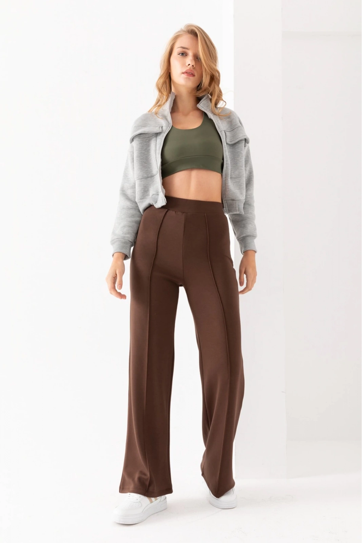 Kadın Kahve Modal Bol Paça Çımalı Yüksek Bel Yumuşak Dokulu Beli Lastikli Likralı Pantolon