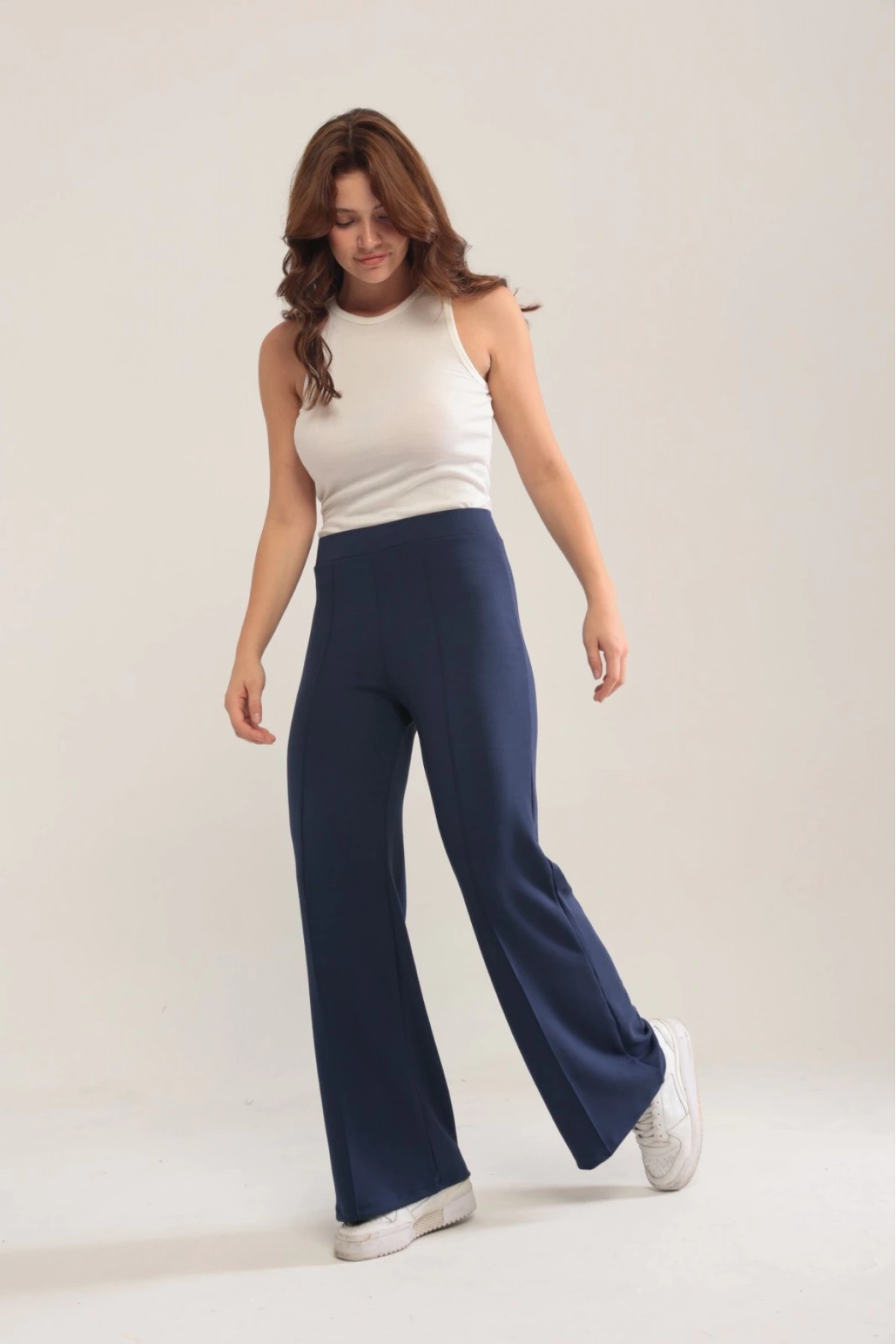 Kadın Lacivert Modal Bol Paça Çımalı Yüksek Bel Yumuşak Dokulu Beli Lastikli Likralı Pantolon