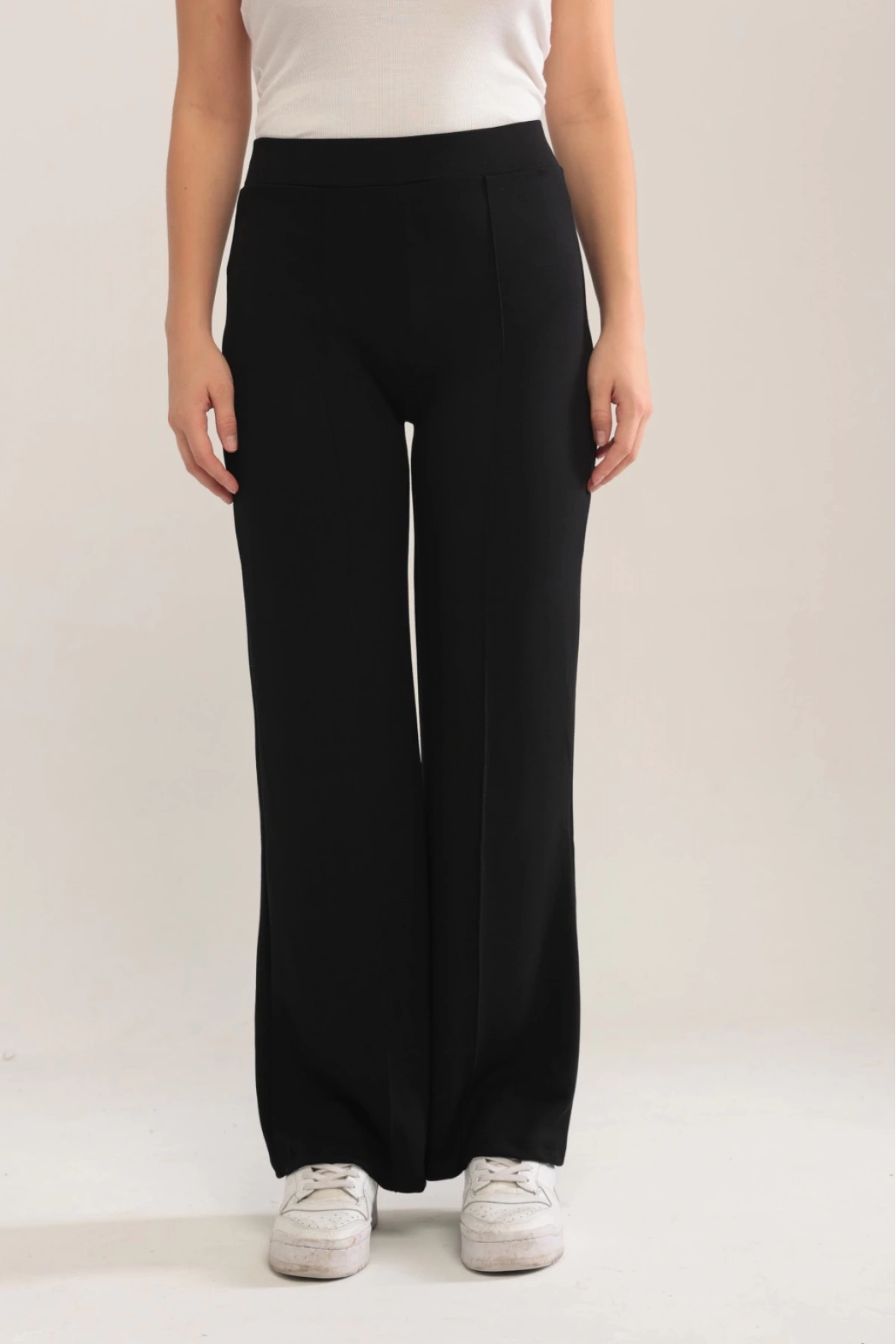 Kadın Siyah Modal Bol Paça Çımalı Yüksek Bel Yumuşak Dokulu Beli Lastikli Likralı Pantolon