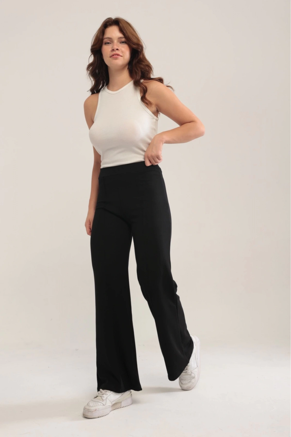 Kadın Siyah Modal Bol Paça Çımalı Yüksek Bel Yumuşak Dokulu Beli Lastikli Likralı Pantolon