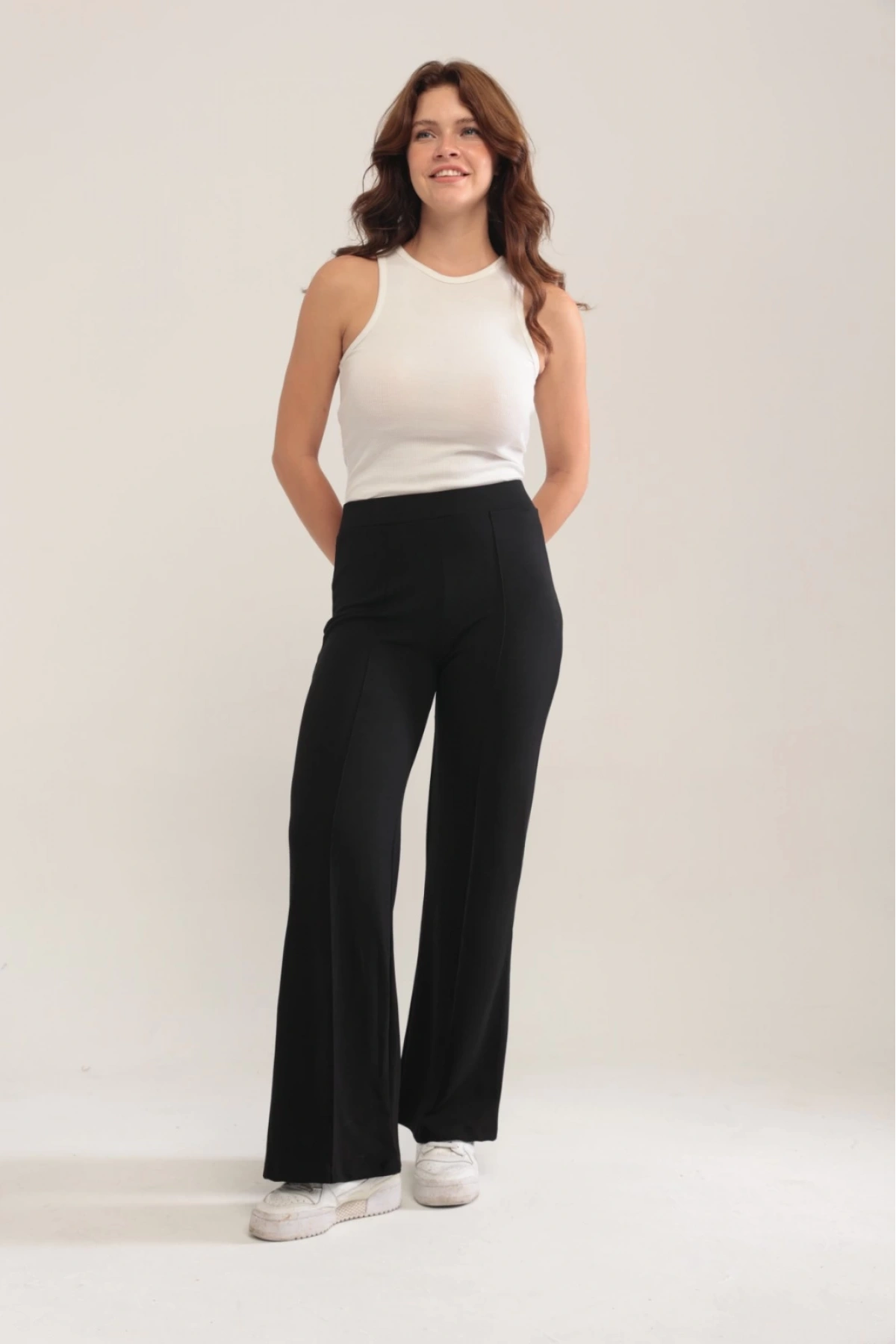 Kadın Siyah Modal Bol Paça Çımalı Yüksek Bel Yumuşak Dokulu Beli Lastikli Likralı Pantolon